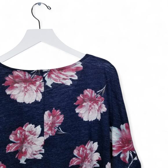 MAURICE'S 24/7 "Roadtrip Tee" Dark Floral Knit Pullover Square V-neck - Size XXL - Picture 6 of 10